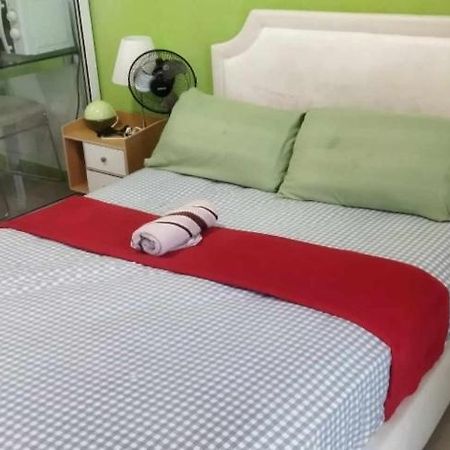 Sm Bicutan Rooms By M Маніла Екстер'єр фото