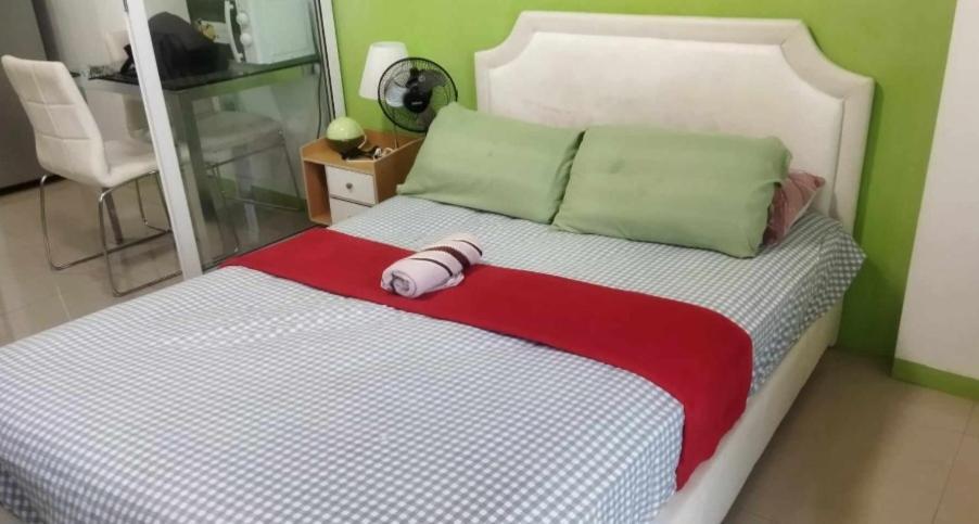 Sm Bicutan Rooms By M Маніла Екстер'єр фото